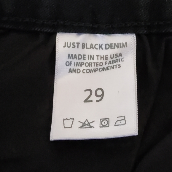 New Just Black Denim Distressed Fray Hem Capri Crop Black Jeans Size 29 - Picture 9 of 10
